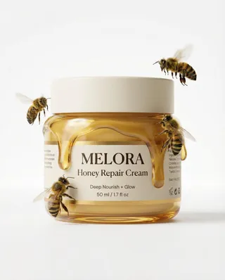 پرامپت محصول با نانو بنانا جمینای : A professional skincare shot of a product… - تصویر 4، ساخته‌شده با نانو بنانا جمینای