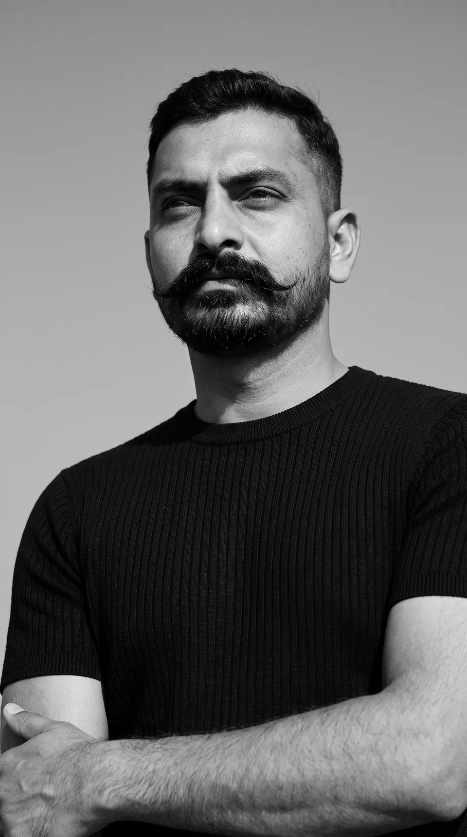 پرامپت عکاسی با نانو بنانا جمینای : Ultra-realistic black-and-white editorial… - ساخته‌شده با نانو بنانا جمینای