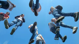 پرامپت پس‌زمینه با نانو بنانا جمینای : View from under a plane of completely… - تصویر 4، ساخته‌شده با نانو بنانا جمینای