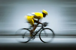 پرامپت طراحی: A blurred silhouette of a Subject in motion,… - تصویر 3